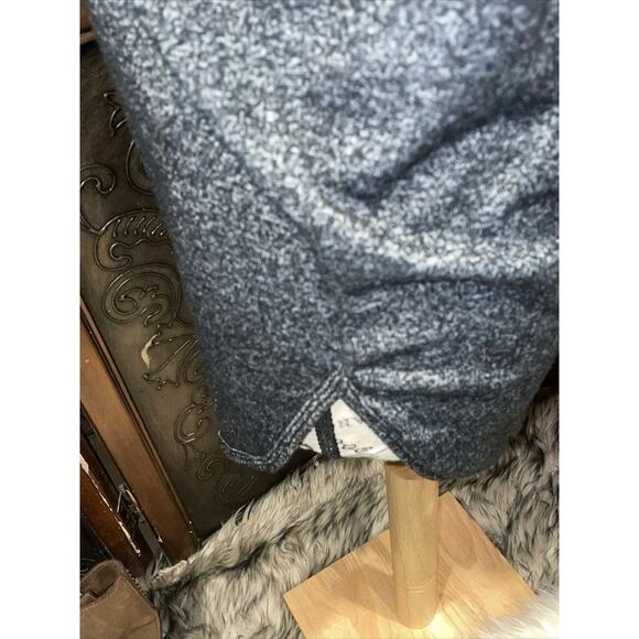 Athleta XS Soft‎ Dark Gray Long Sleeve Shirt Women's - Picture 3 of 6